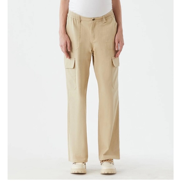 New with tags, Soon Maternity Cargo Pants - Picture 3 of 9